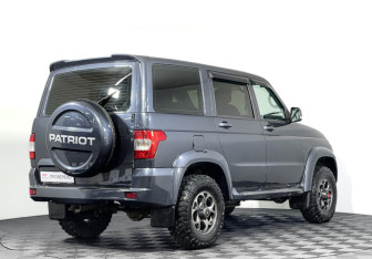 Подержанный автомобиль УАЗ Patriot 2021 года (5 фото)