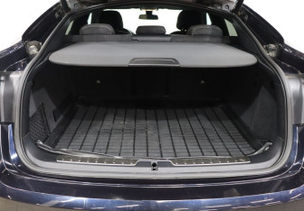Подержанный автомобиль BMW X6 2019 года (25 фото)