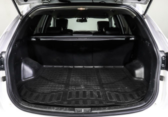 Подержанный автомобиль Hyundai Santa Fe 2013 года (17 фото)