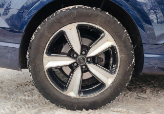 Подержанный автомобиль Audi Q7 2019 года (27 фото)