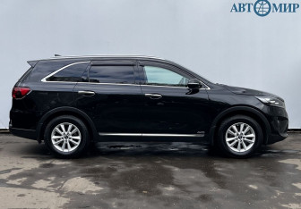 Подержанный автомобиль Kia Sorento 2019 года (4 фото)