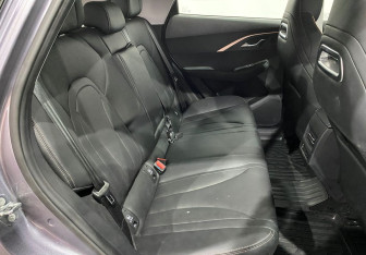 Подержанный автомобиль Omoda C5 2022 года (10 фото)