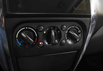 Подержанный автомобиль Suzuki SX4 Hatchback 2014 года (18 фото)