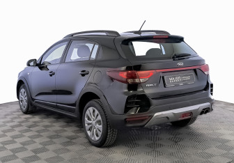 Подержанный автомобиль Kia Rio Hatchback 2021 года (7 фото)