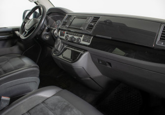 Подержанный автомобиль Volkswagen Multivan 2016 года (9 фото)