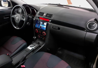 Подержанный автомобиль Mazda 3 Sedan 2006 года (9 фото)