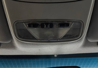 Подержанный автомобиль Ford Focus Sedan 2004 года (16 фото)