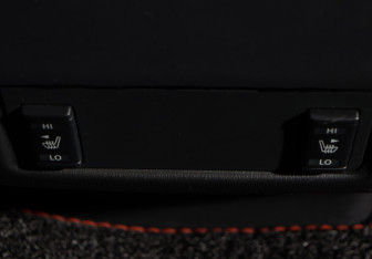 Подержанный автомобиль Nissan Pathfinder 2015 года (19 фото)