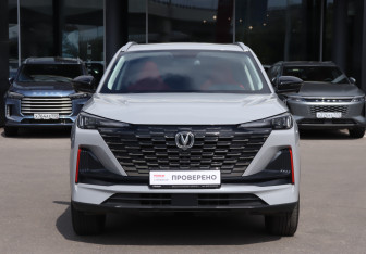 Подержанный автомобиль Changan CS55PLUS 2023 года (2 фото)