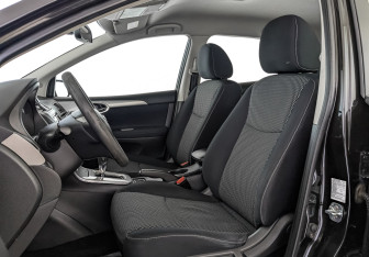 Подержанный автомобиль Nissan Tiida Hatchback 2015 года (20 фото)