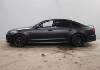 Подержанный автомобиль Audi A6 Sedan 2015 года (8 фото)