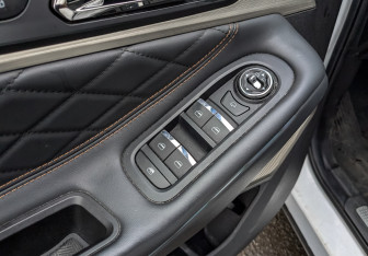 Подержанный автомобиль Exeed TXL 2022 года (25 фото)