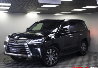 Подержанный автомобиль Lexus LX 2017 года (28 фото)