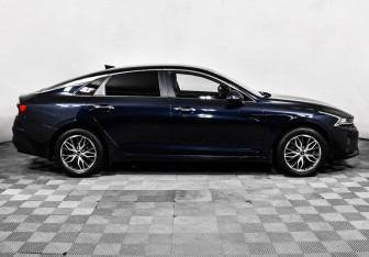 Подержанный автомобиль Kia K5 2020 года (4 фото)