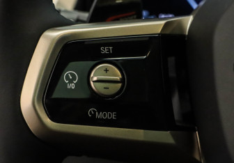 Подержанный автомобиль BMW X3 2025 года (8 фото)