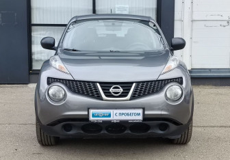 Подержанный автомобиль Nissan Juke 2013 года (2 фото)