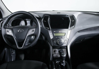 Подержанный автомобиль Hyundai Santa Fe 2012 года (7 фото)