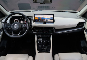 Подержанный автомобиль Nissan X-Trail 2021 года (10 фото)