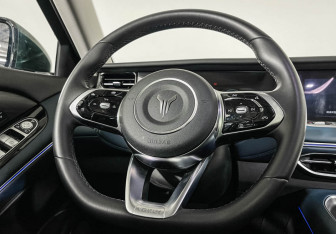 Подержанный автомобиль Voyah Free 2023 года (15 фото)