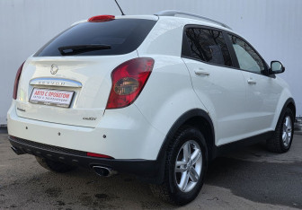 Подержанный автомобиль SsangYong Actyon 2011 года (5 фото)
