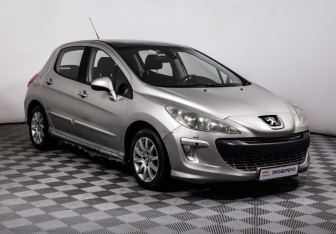 Подержанный автомобиль Peugeot 308 Hatchback 2008 года (12 фото)
