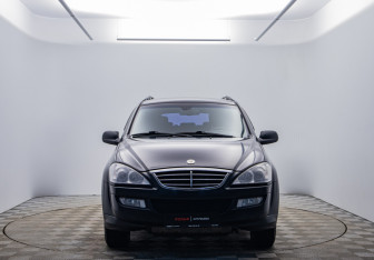 Подержанный автомобиль SsangYong Actyon 2014 года (2 фото)