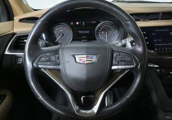 Подержанный автомобиль Cadillac XT6 2020 года (10 фото)