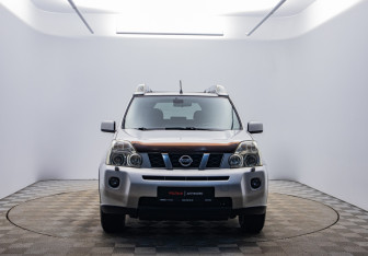 Подержанный автомобиль Nissan X-Trail 2008 года (2 фото)