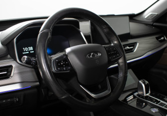 Подержанный автомобиль Chery Tiggo 8 Pro 2021 года (10 фото)