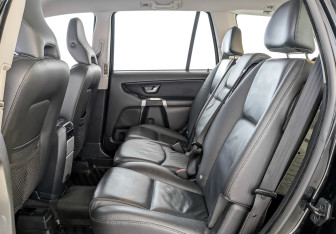 Подержанный автомобиль Volvo XC90 2013 года (12 фото)