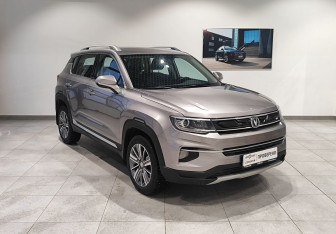 Подержанный автомобиль Changan CS35PLUS 2022 года (3 фото)