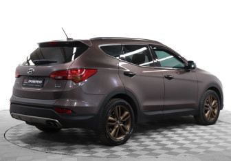 Подержанный автомобиль Hyundai Santa Fe 2013 года (5 фото)