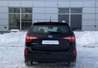 Подержанный автомобиль Kia Sorento 2019 года (7 фото)