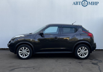 Подержанный автомобиль Nissan Juke 2011 года (8 фото)
