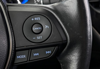 Подержанный автомобиль Toyota Corolla Sedan 2020 года (28 фото)