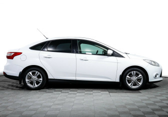 Подержанный автомобиль Ford Focus Sedan 2012 года (4 фото)