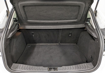 Подержанный автомобиль Ford Focus Hatchback 2019 года (10 фото)