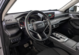 Подержанный автомобиль Haval Jolion 2023 года (15 фото)