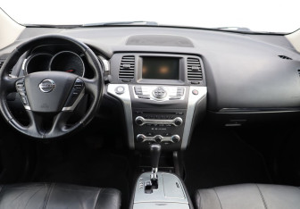 Подержанный автомобиль Nissan Murano Suv 2012 года (14 фото)