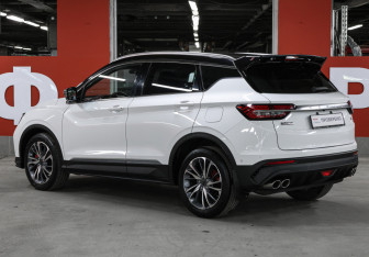 Подержанный автомобиль Geely Coolray 2019 года (7 фото)