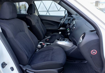 Подержанный автомобиль Nissan Juke 2011 года (21 фото)
