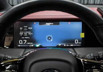 Подержанный автомобиль GAC M8 2023 года (14 фото)