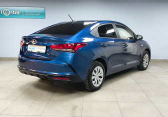 Подержанный автомобиль Hyundai Solaris Sedan 2021 года (5 фото)