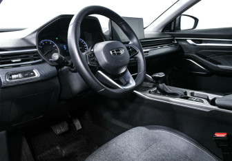 Подержанный автомобиль Geely Emgrand 2023 года (11 фото)