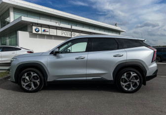 Подержанный автомобиль Geely Atlas 2024 года (8 фото)