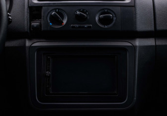 Подержанный автомобиль Skoda Fabia Hatchback 2012 года (14 фото)
