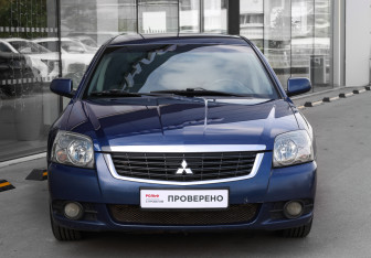 Подержанный автомобиль Mitsubishi Galant Sedan 2008 года (2 фото)
