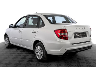 Подержанный автомобиль LADA (ВАЗ) Granta Sedan 2023 года (7 фото)