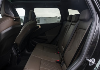 Подержанный автомобиль BMW X3 2025 года (14 фото)