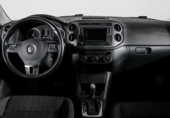 Подержанный автомобиль Volkswagen Tiguan 2016 года (12 фото)